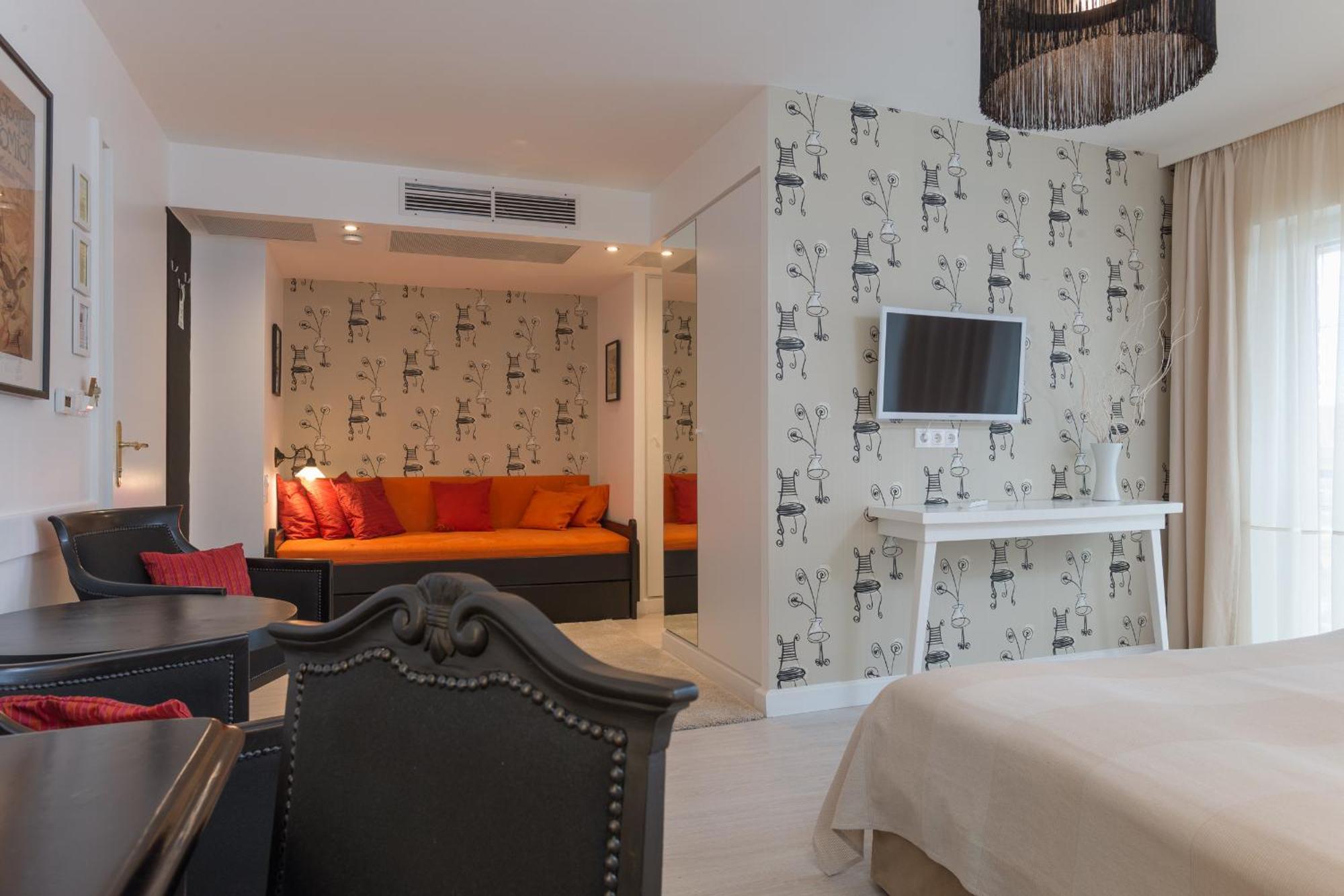 Boutique Hotel Szarcsa Székesfehérvár Buitenkant foto