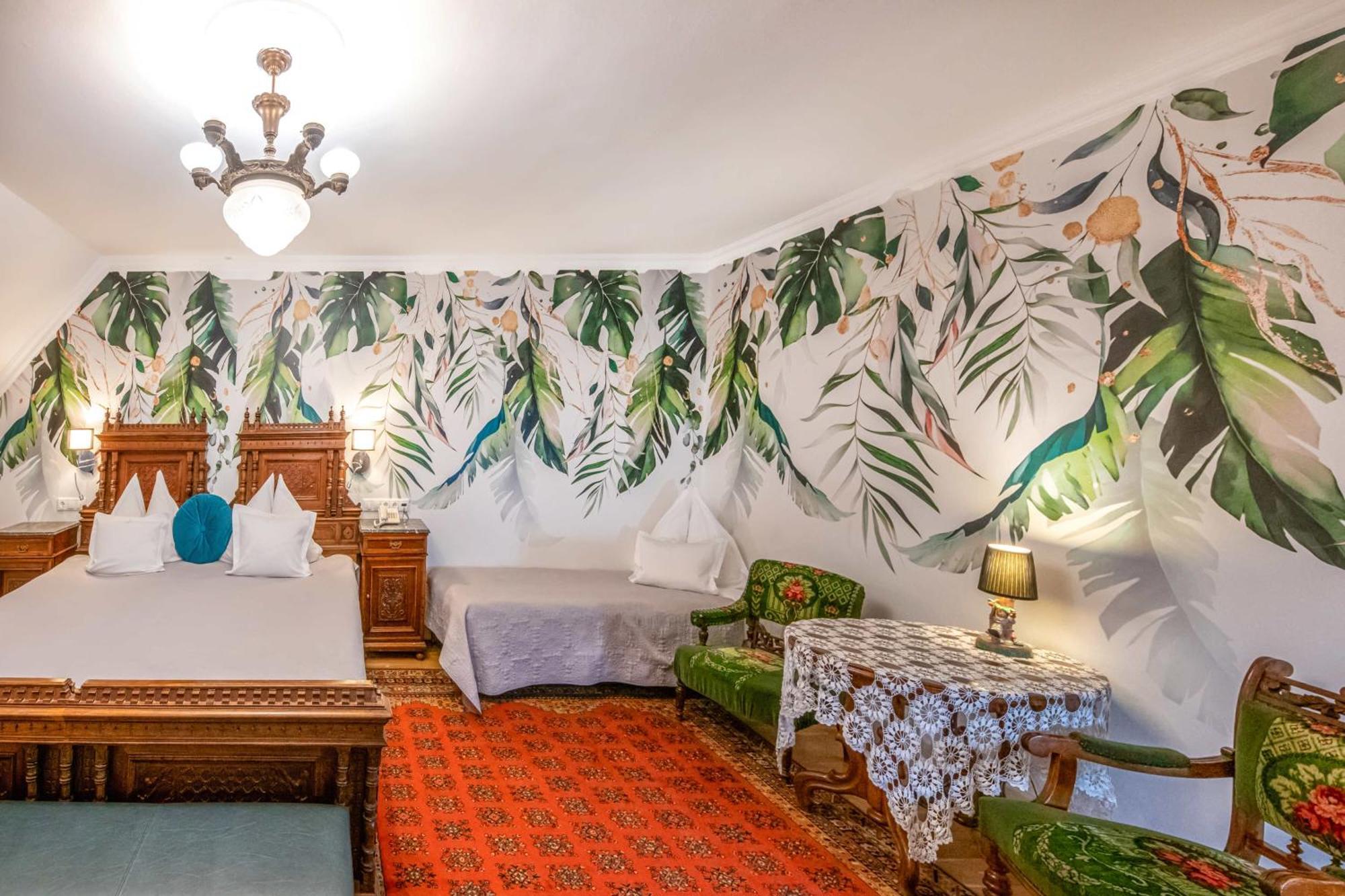 Boutique Hotel Szarcsa Székesfehérvár Buitenkant foto