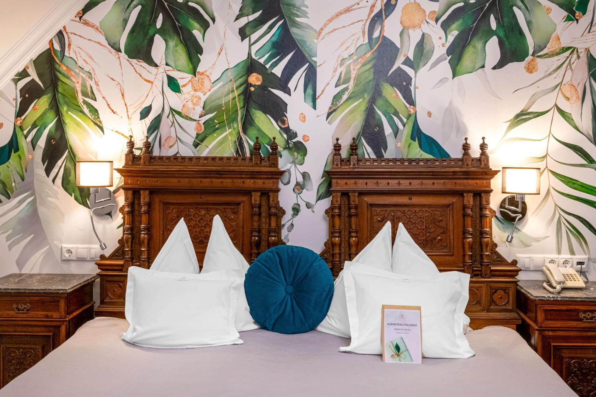 Boutique Hotel Szarcsa Székesfehérvár Kamer foto