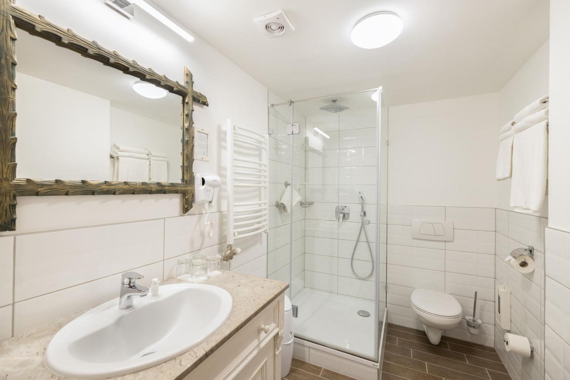 Boutique Hotel Szarcsa Székesfehérvár Buitenkant foto
