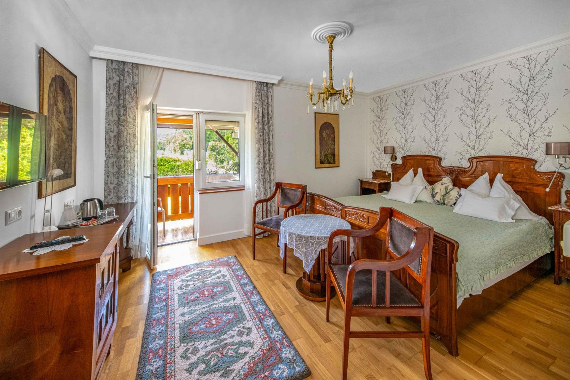 Boutique Hotel Szarcsa Székesfehérvár Buitenkant foto